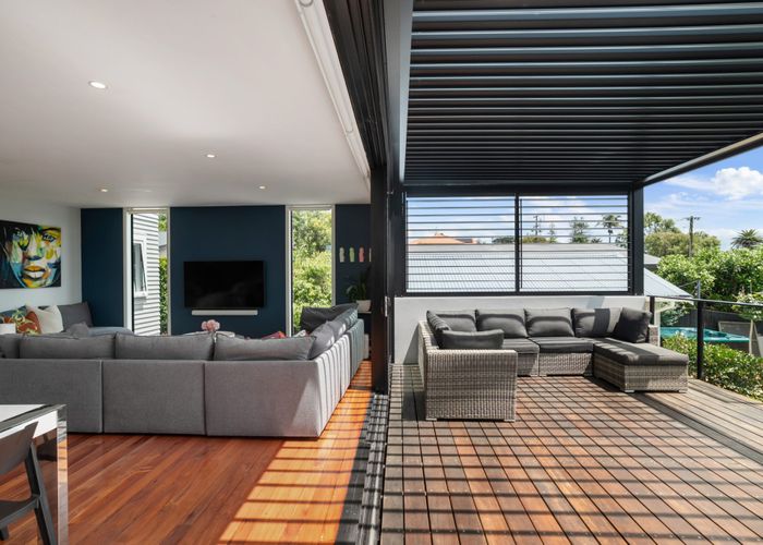  at 20 McIntyre Road, Mangere Bridge, Manukau City, Auckland