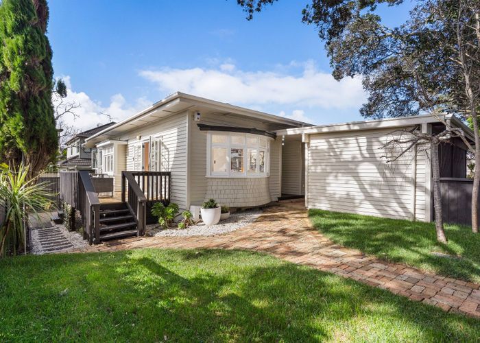  at 13A Irirangi Road, Greenlane, Auckland City, Auckland