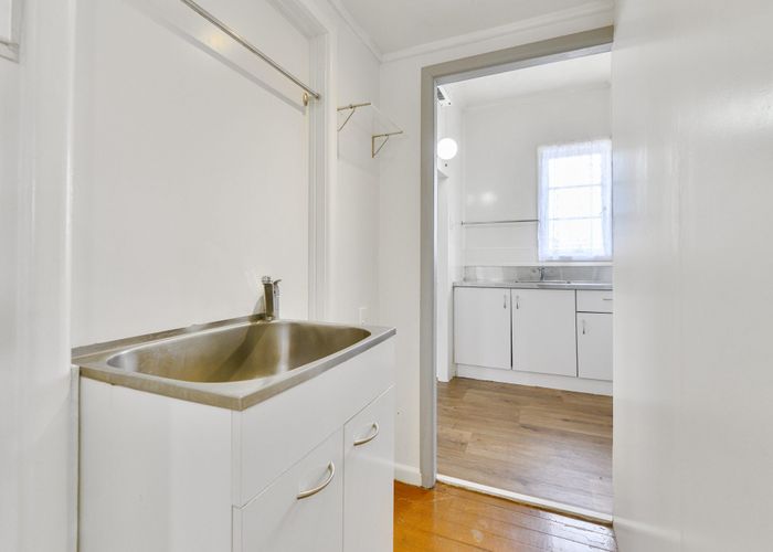  at 1/9 Weston Avenue, Papatoetoe, Auckland