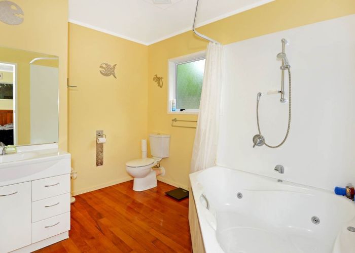  at 105 Mountbatten Avenue, Hillcrest, North Shore City, Auckland