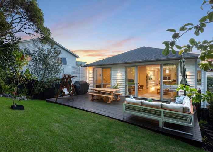  at 7 Bridget Court, Red Beach, Red Beach