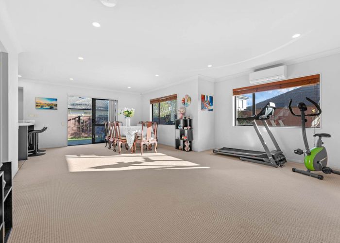  at 3 Silverwood Drive, Flat Bush, Manukau City, Auckland