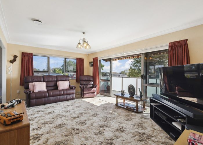  at 2/18 Hanover Place, Pahurehure, Papakura