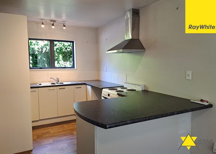  at 2/196 Old Titirangi Rd, Titirangi, Waitakere City, Auckland