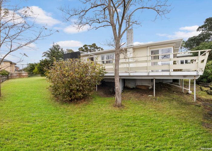  at 52 Beaubank Road, Kelston, Waitakere City, Auckland