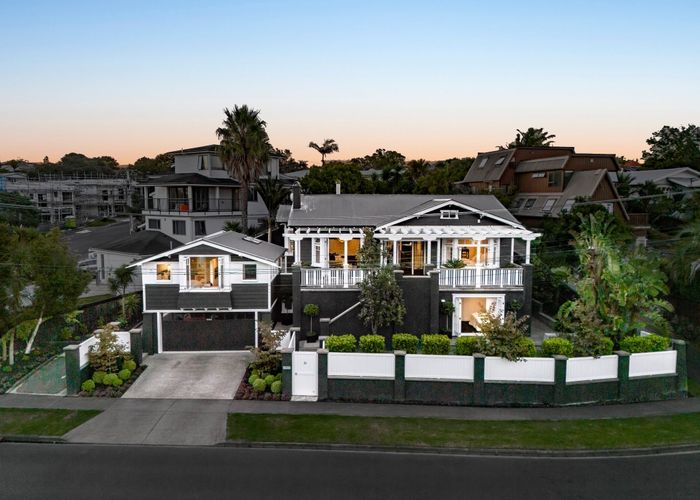  at 20 Seabreeze Road, Narrow Neck, North Shore City, Auckland