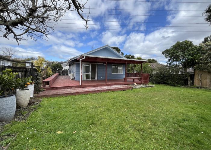  at 28 Cabello Place, Unsworth Heights, North Shore City, Auckland