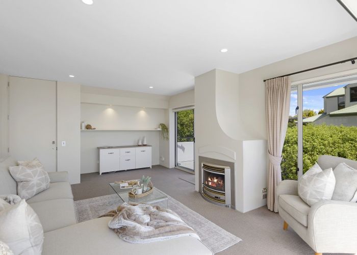  at 1/6 Horizon Heights, Redcliffs, Christchurch