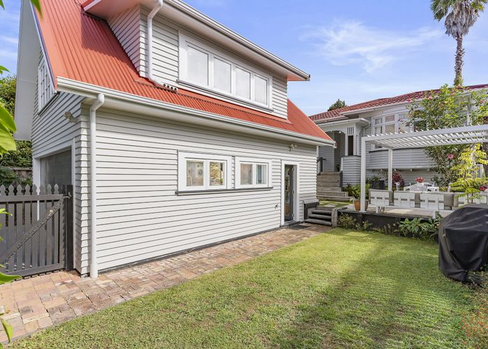  at 6 Ewenson Avenue, One Tree Hill, Auckland