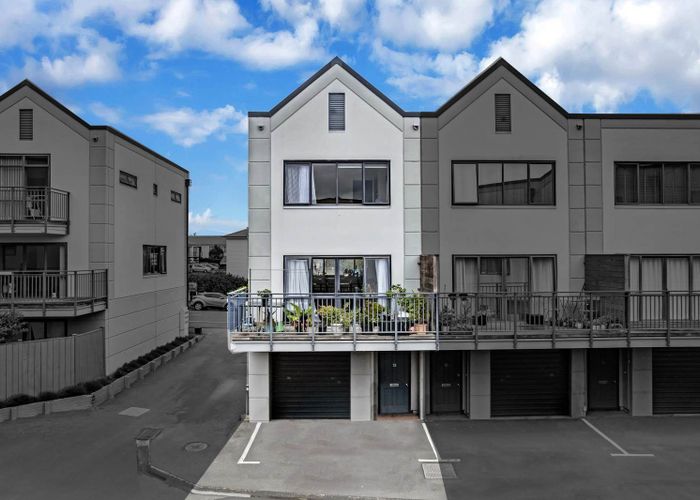 at 22/6 Ambrico Place, New Lynn, Waitakere City, Auckland
