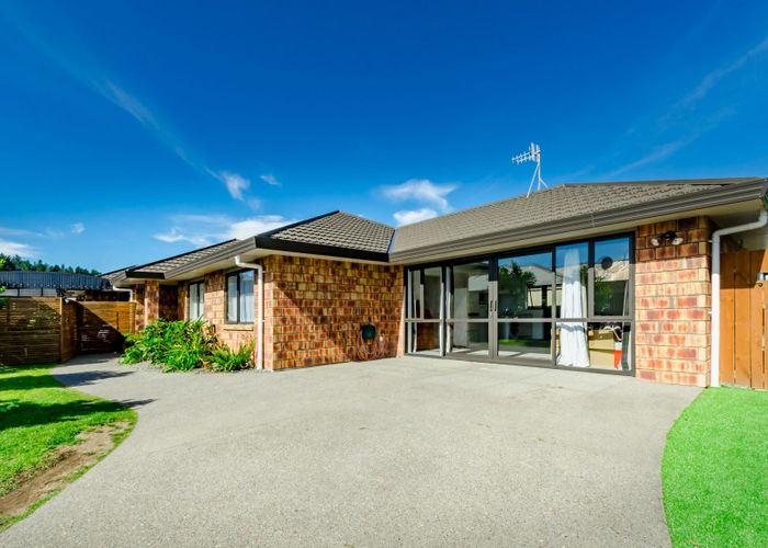  at 23 Jade Lane, Paraparaumu