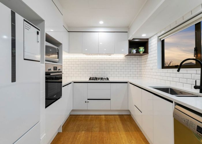  at 4 James Walter Place, Mount Wellington, Auckland