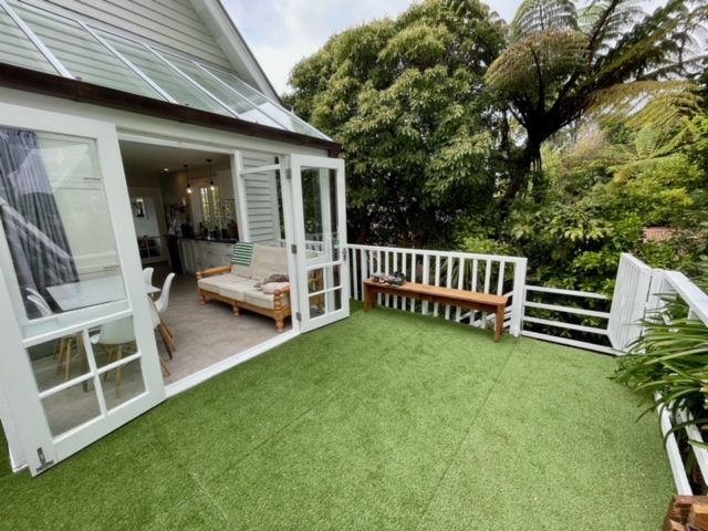  at 10 Paisley Terrace, Karori, Wellington
