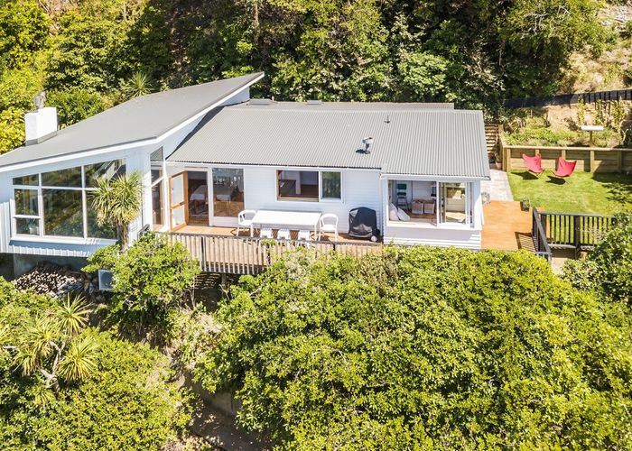  at 156 Derwent Street, Island Bay, Wellington