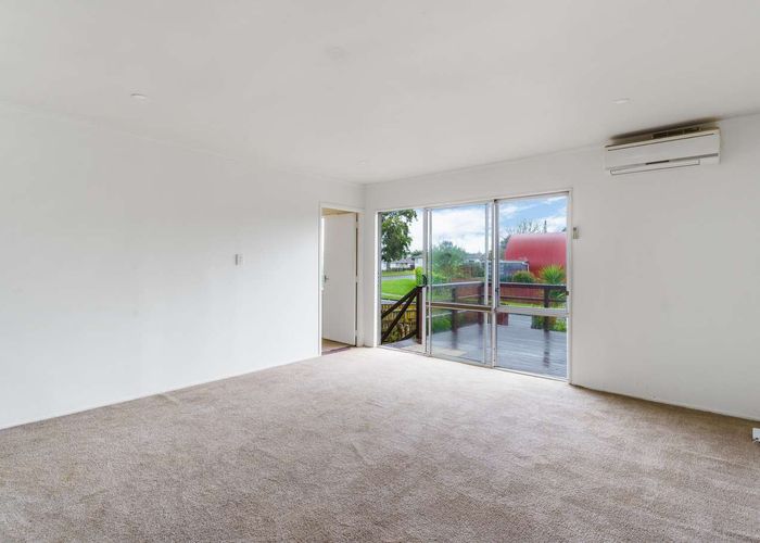  at 3/60 Moncrieff Avenue, Clendon Park, Auckland