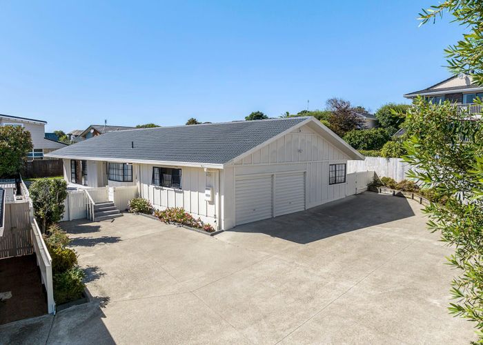  at 24 Coldham Crescent, Saint Johns, Auckland