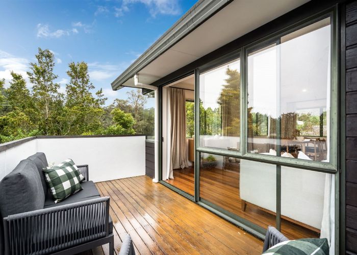  at 3 Berne Place, Birkenhead, Auckland