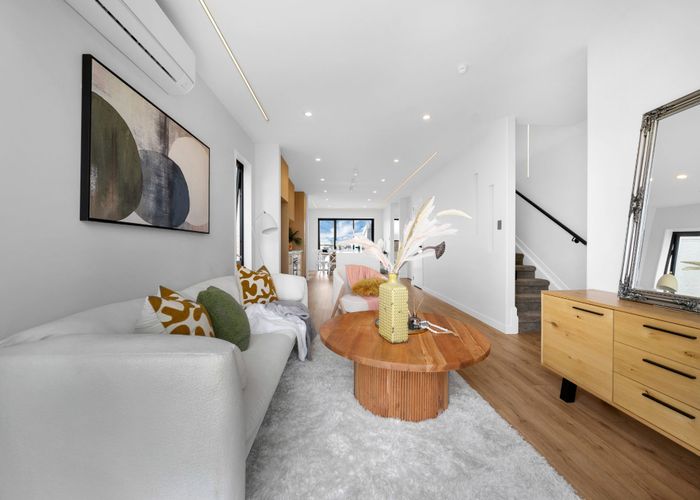  at 39  Parish Dr, Milldale, Rodney, Auckland