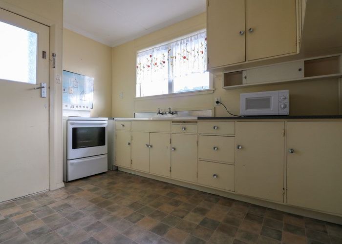  at 1/84 Linton Street, West End, Palmerston North
