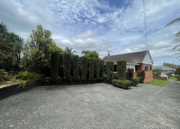  at 261 Lake Road, Belmont, Auckland