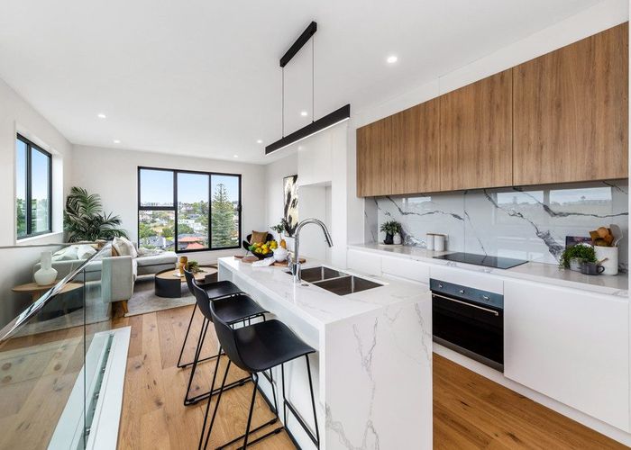 at 14/32 Karori Crescent, Orakei, Auckland
