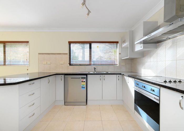  at 2/24 Parry Street, Sandringham, Auckland City, Auckland