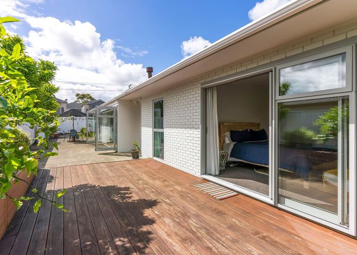  at 55 Matipo Road, Te Atatu Peninsula, Waitakere City, Auckland