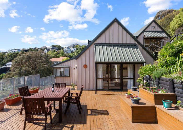  at 18 Osmond Lane, Mount Pleasant, Christchurch