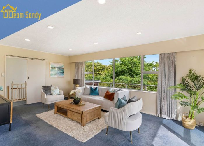  at 8 Leewood Place, Pakuranga Heights, Auckland