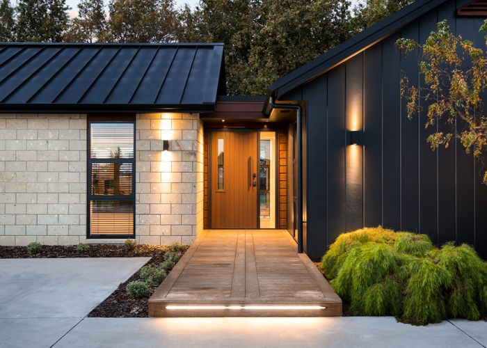  at 9 South Oaks Close, Pukemoremore, Cambridge