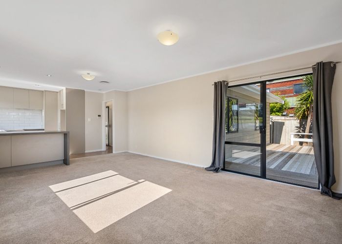 at 1663B Great North Road, Avondale, Auckland City, Auckland