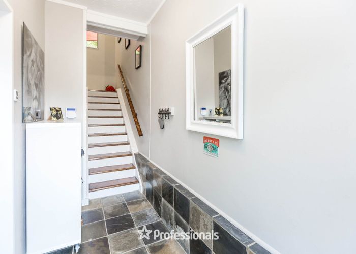  at 8 Hobbit Lane, Pinehaven, Upper Hutt, Wellington