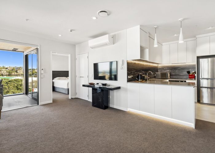  at 411/4 Bute Road, Browns Bay, Auckland