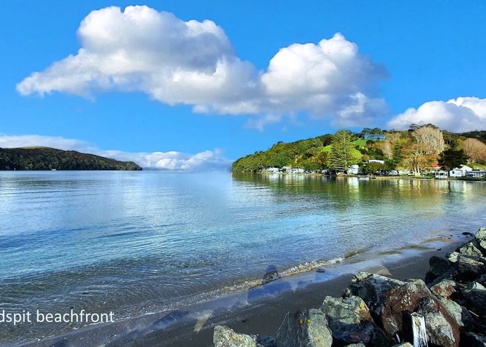  at 1080 Sandspit Road, Sandspit, Warkworth