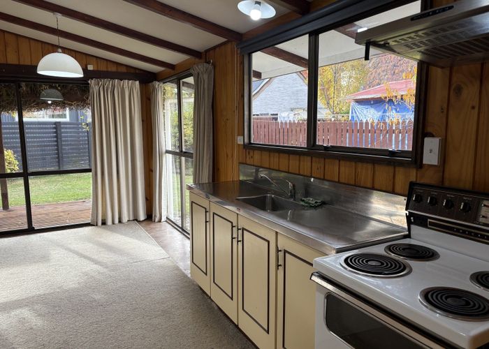  at 37 Adamson Drive, Arrowtown, Arrowtown
