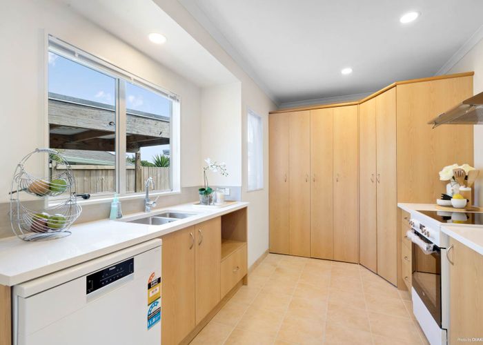  at 14B Dolphin Street, Pakuranga, Auckland