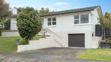  at 1 Jennifer Place, Chartwell, Hamilton
