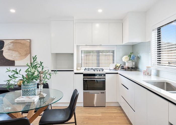  at 4/46 Vera Road, Te Atatu South, Waitakere City, Auckland