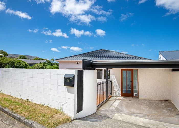  at 5 Elgin Way, Khandallah, Wellington