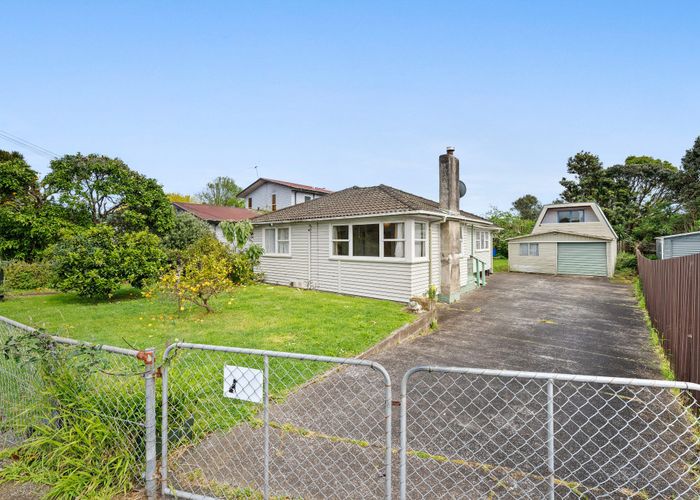  at 8 Dampier Street, Avondale, Auckland