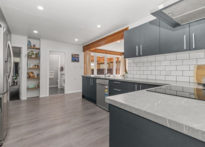  at 9 Lovelock Place, Chartwell, Hamilton
