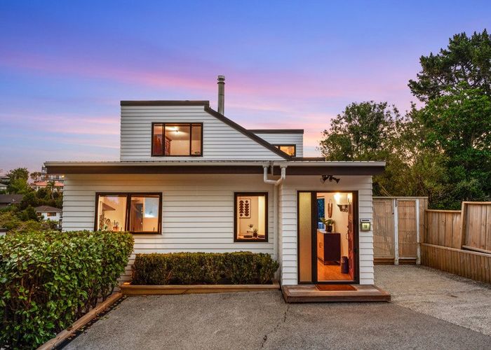  at 1/19 Cairnbrae Court, Northcross, North Shore City, Auckland