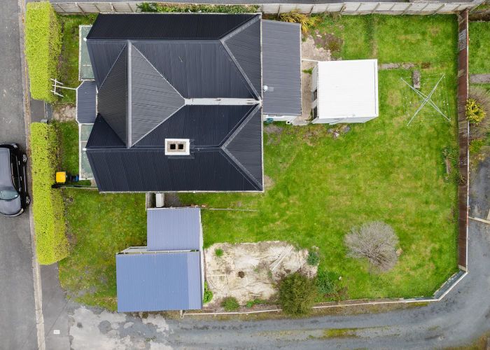  at 8 Durham Street, Mornington, Dunedin