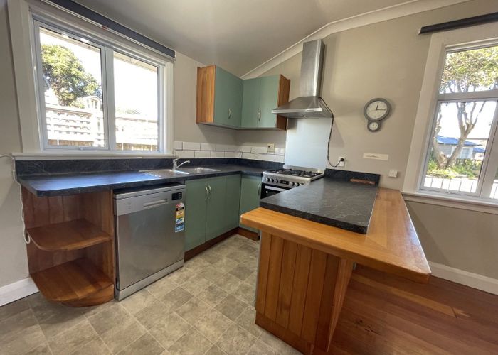  at 42 Park Road, Miramar, Wellington, Wellington