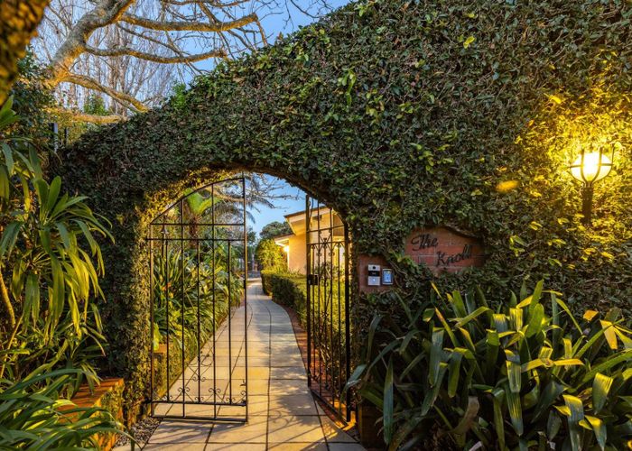  at 20 Stoneyroyd Gardens, Remuera, Auckland City, Auckland