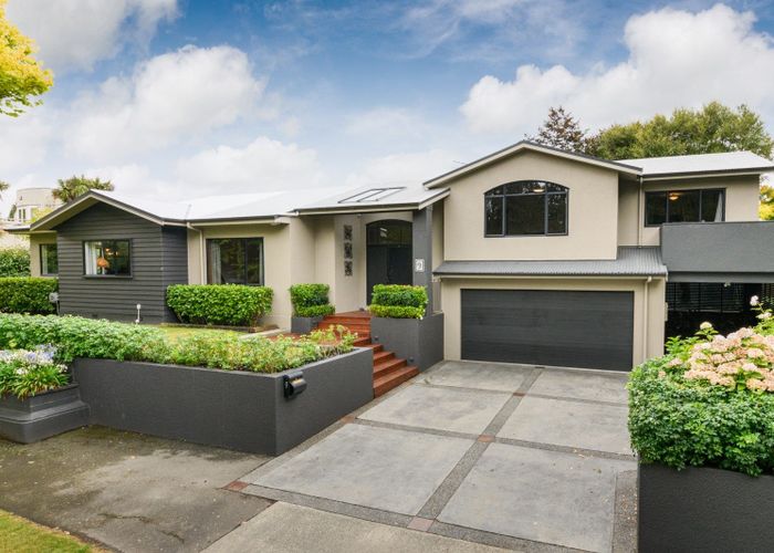  at 9 Awatea Terrace, Hokowhitu, Palmerston North