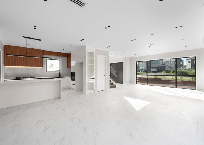  at 16 Parkmore Drive, Rosehill, Papakura, Auckland