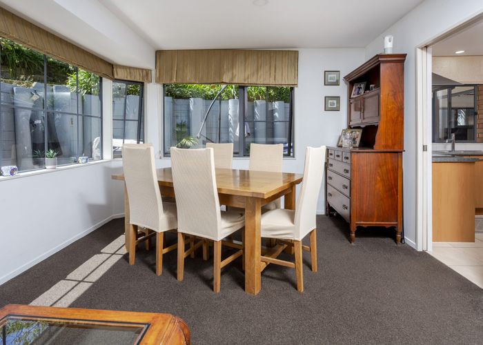  at 25 Langana Avenue, Browns Bay, North Shore City, Auckland