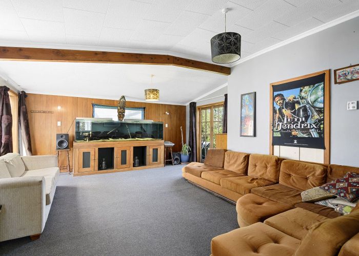  at 176 Commercial Street, Takaka