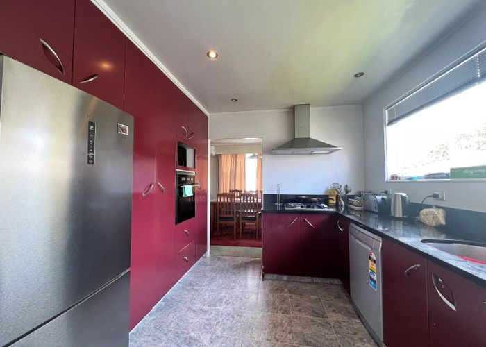  at 208 Methuen Rd, New Windsor, Auckland City, Auckland